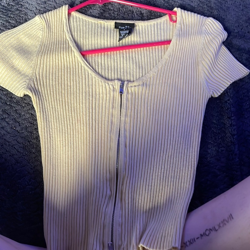 yellow zipper crop top from rue 21, size small